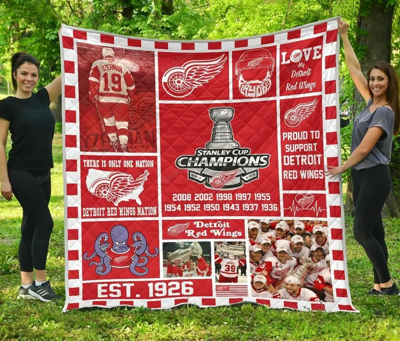 Detroit Red Wings Hockey Quilt Blanket Fan Gift and Home Decor