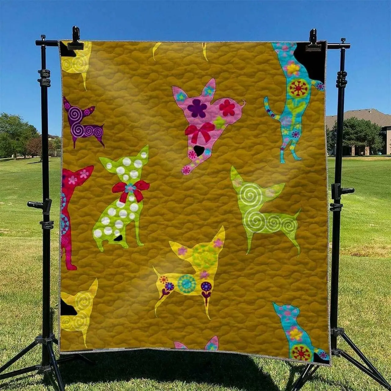 Dog Chihuahua Hur Quilt rp and Home Decor
