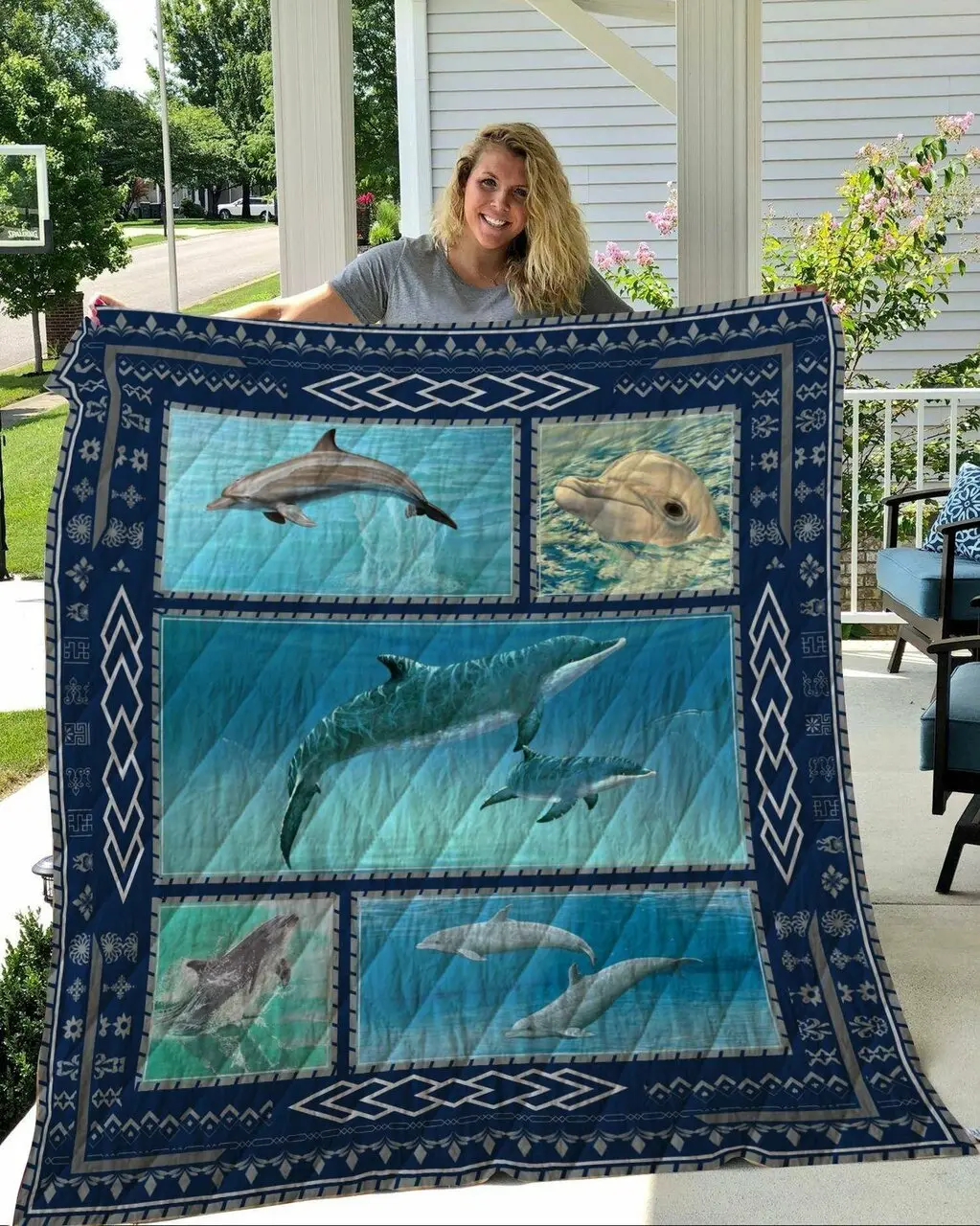Dolphin Jfj Quilt Nwl and Home Decor