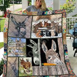 Donkey On Farm Quilt Blanket Great Customized Gifts For Birthday Christmas Thanksgiving Perfect Gifts For Donkey Lover and Home Decor
