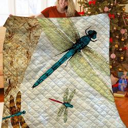 Dragonfly Quilt Obt and Home Decor