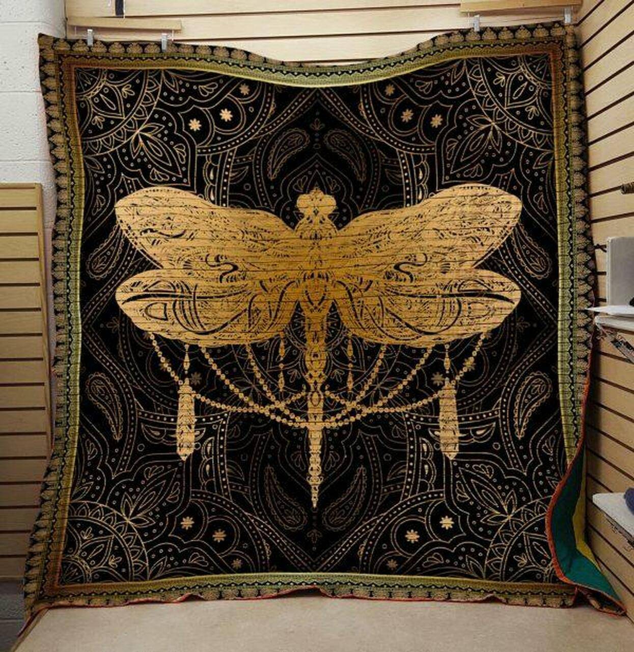 Dragonfly Quilt V13 and Home Decor