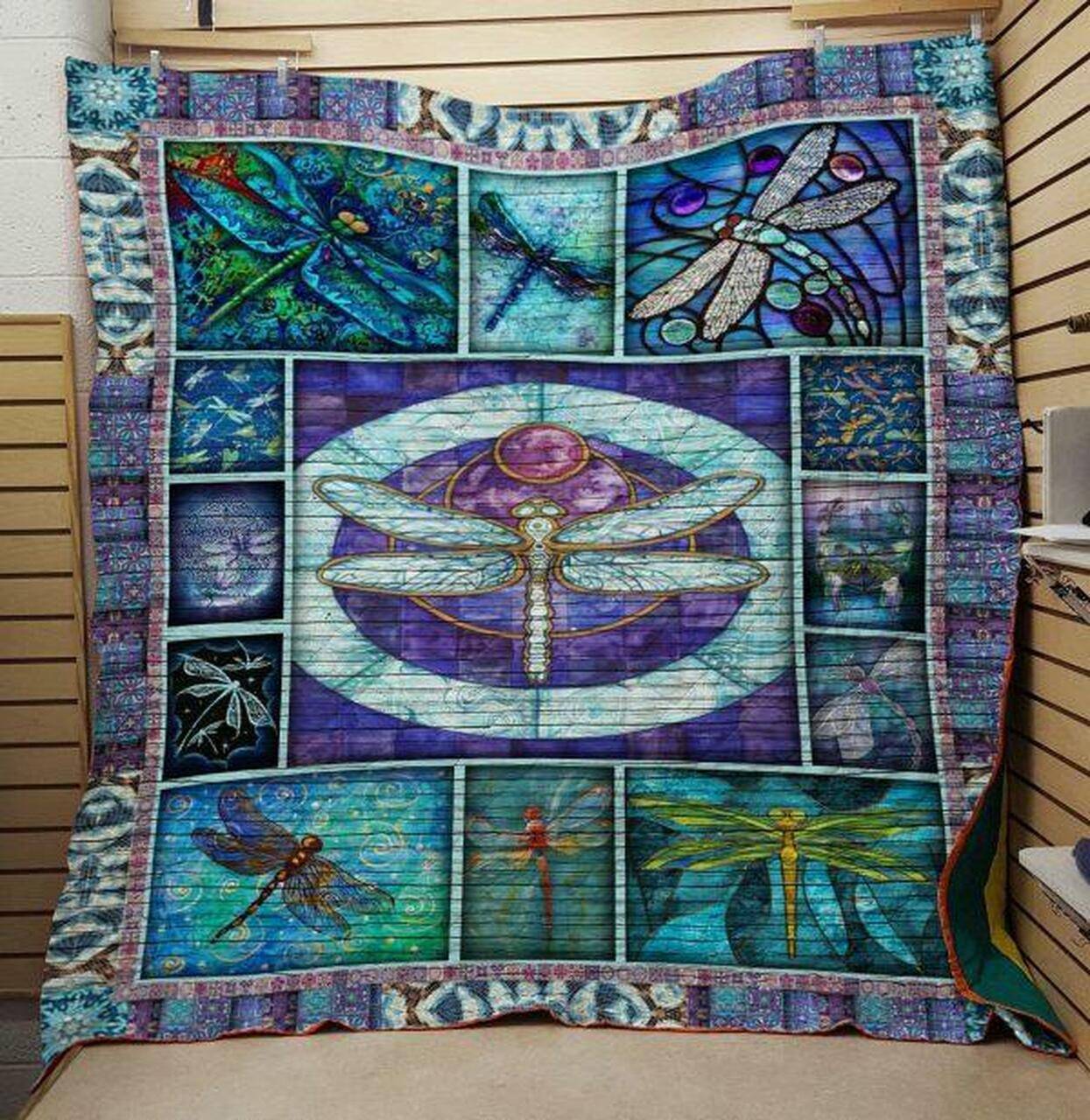 Dragonfly Quilt V19 and Home Decor