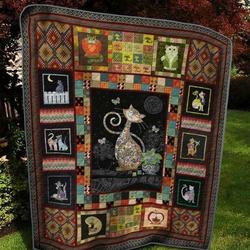 Dreaming Cat Quilt Blanket  Quilt and Home Decor