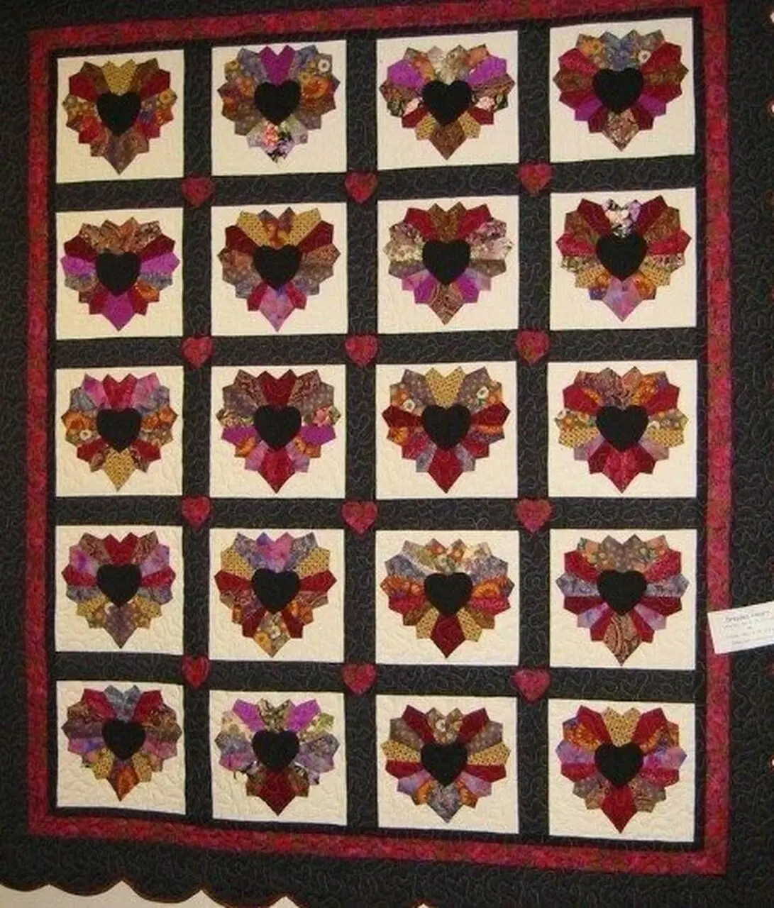 Dresden Heart Hur Quilt hq and Home Decor
