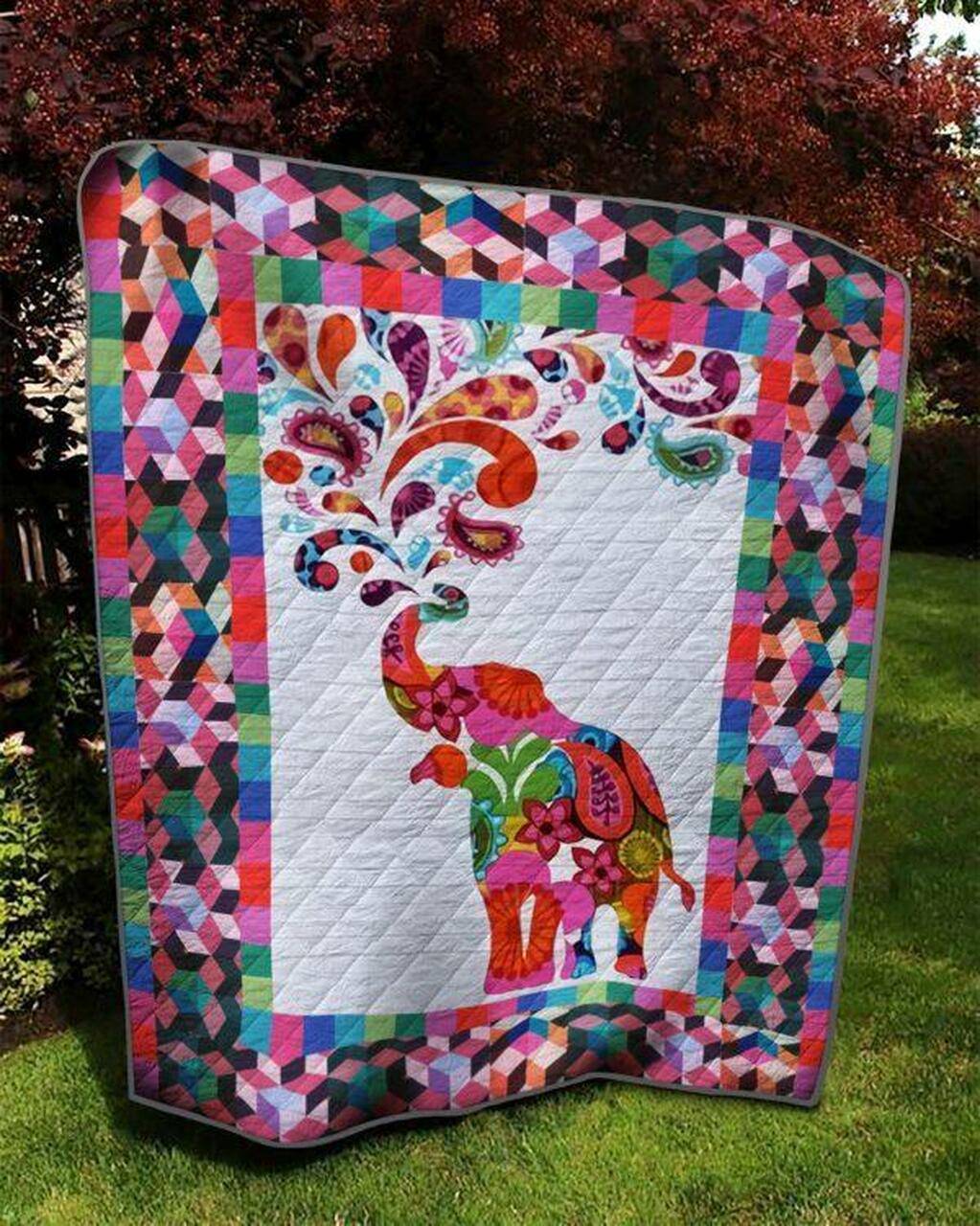 Elephant Spraying Water Elephant Quilt Blanket Quilt and Home Decor