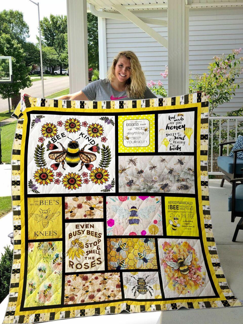 Even Busy Bees Stop And Smell The Roses Quilt Blanket Great Customized Blanket Gifts For Birthday Christmas Thanksgiving and Home Decor