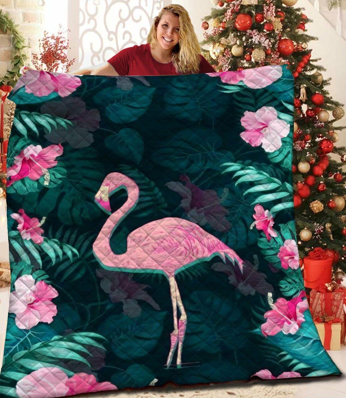 Flamingo Quilt Ivu and Home Decor