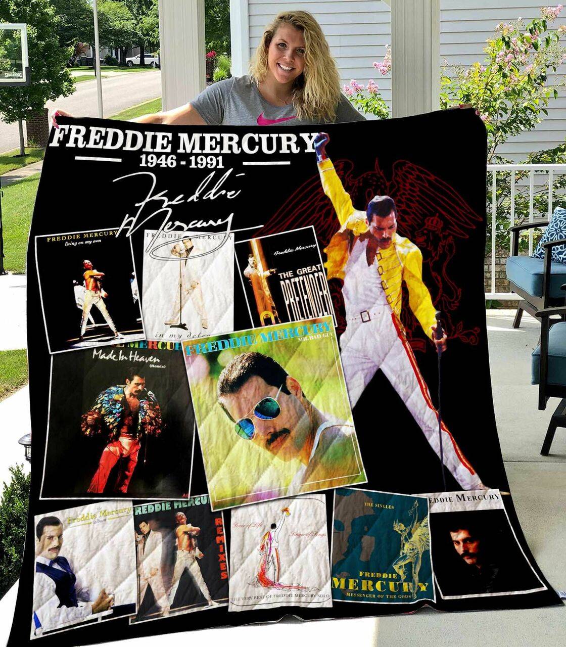 Freddie Mercury Vr1 New Quilt Blanket and Home Decor