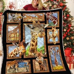 Giraffe Quilt Hmp and Home Decor