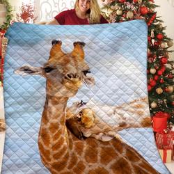Giraffe Quilt Hne and Home Decor