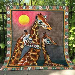 Giraffes Tu130702A Tbg Quilt Blanket and Home Decor