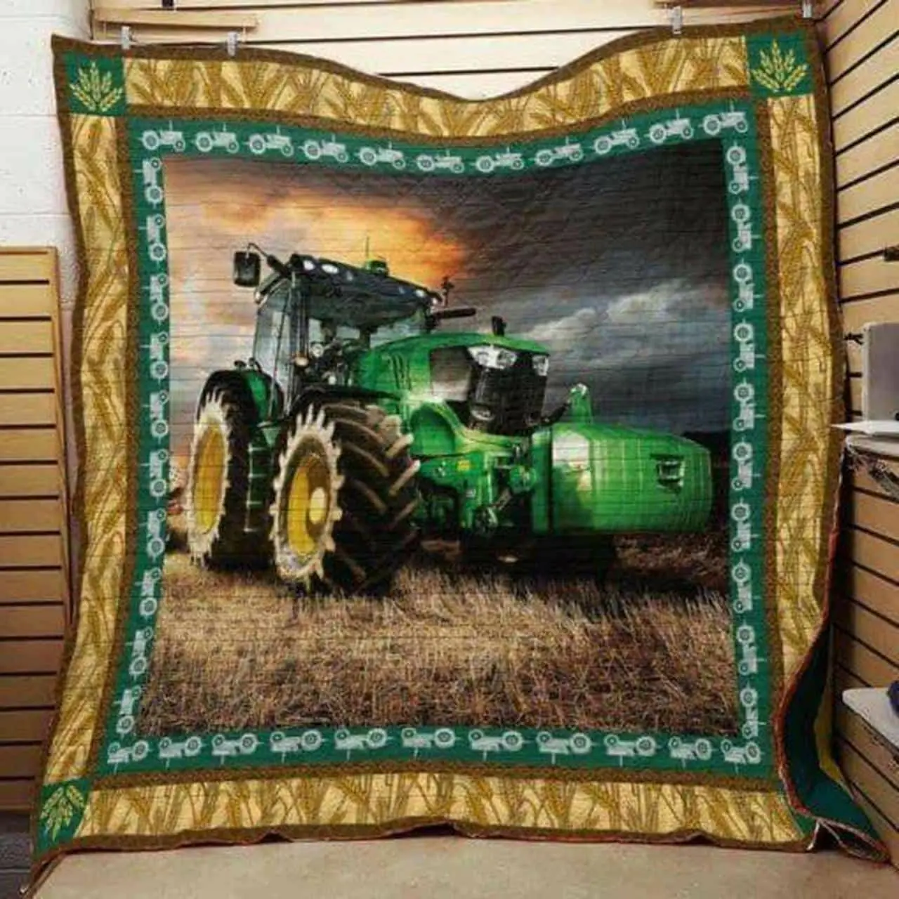 Golden Retriever Take Me Higher U Quilt Gv and Home Decor