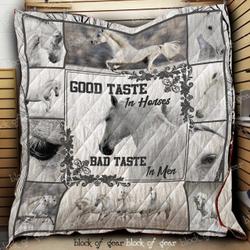 Good Taste In Horses Bad Taste In Men Quilt Xsz and Home Decor