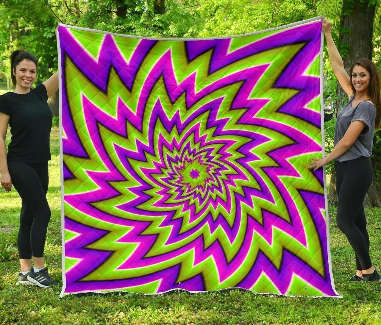 Green Big Bang Moving Optical Illusion Hur Quilt Bevrlo and Home Decor