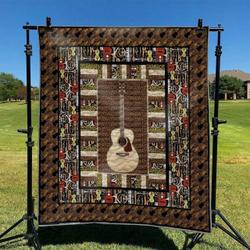 Guitar Hur Quilt Cysirl and Home Decor