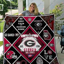 H Gb 9 Quilt Blanket and Home Decor