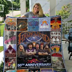 H Hk Quilt Blanket and Home Decor