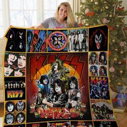 H Kiss Christmas Quilt Blanket and Home Decor