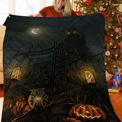 Halloween Quilt Ypw and Home Decor