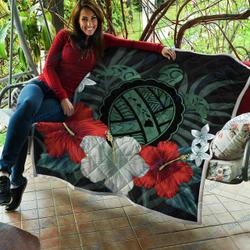 Hawaiian Map Turtle And Hibiscus Polynesian Quilt and Home Decor