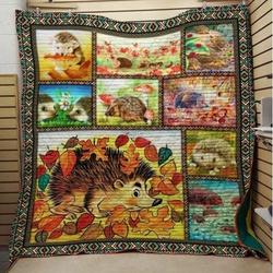 Hedgehog Four Seasons Sc Quilt Derqiz and Home Decor
