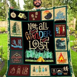 Hiking Quilt Vov and Home Decor