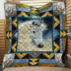 Horse Cla1610229Q Quilt Blanket and Home Decor