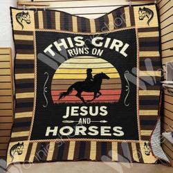 Horse Quilt Ool and Home Decor