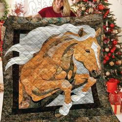 Horse Quilt Per and Home Decor