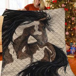 Horse Quilt Pro and Home Decor
