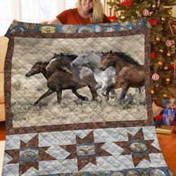 Horse Quilt Psi and Home Decor