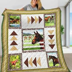 Horse Quilt Pvk and Home Decor