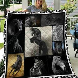 Horse U Quilt Ib and Home Decor
