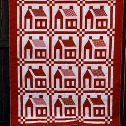 Houses Hur Quilt Bevrpy and Home Decor