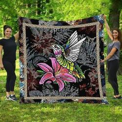 Hummingbird And Lily Quilt Blanket Great Customized Gifts For Birthday Christmas Thanksgiving Perfect Gifts For Hummingbird Lover and Home Decor