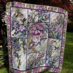 Hummingbird Quilt V2 and Home Decor