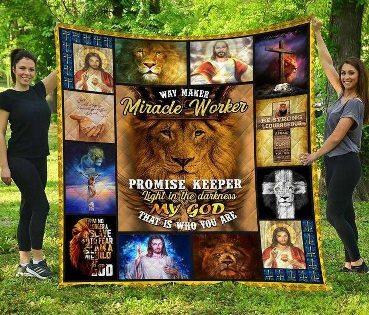 Jesus Lion Light In The Darkness My God That Who You Are Quilt Blanket Great Customized Blanket Gifts For Birthday Christmas Thanksgiving and Home Decor