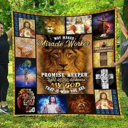 Jesus Lion Light In The Darkness My God That Who You Are Quilt Blanket Great Customized Blanket Gifts For Birthday Christmas Thanksgiving and Home Decor