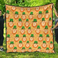 Leprechaun St Patricks Day Hur Quilt wn and Home Decor