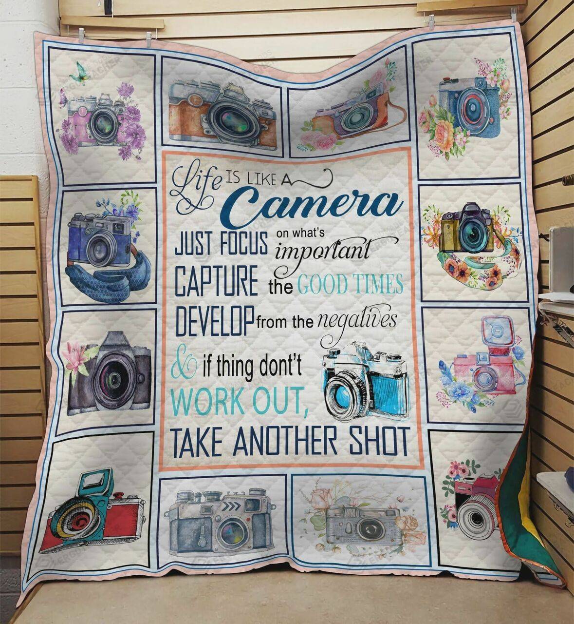 Life Is Like A Camera Just Focus On WhatS Important Quilt Blanket Great Customized Blanket Gifts For Birthday Christmas Thanksgiving and Home Decor