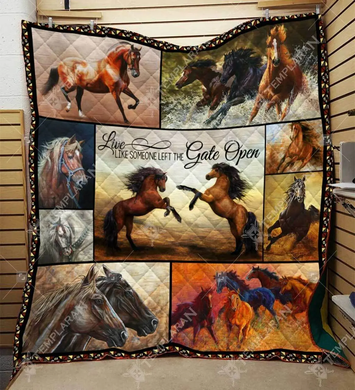 Live Life Like Someone Left The Gate Open Horse Blanket 3d Hqt-qhg000138 Quilt and Home Decor