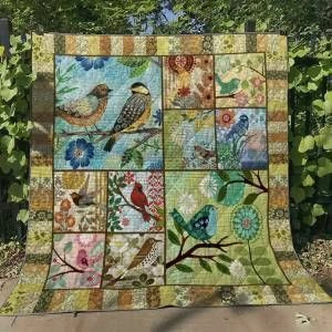 LL Bird Quilt Blanket Ver 04 and Home Decor