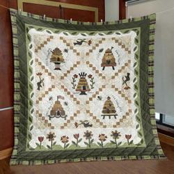 Love The Bee Clt170643 Quilt Blanket and Home Decor