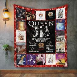 M Queen Quilt Blanket and Home Decor