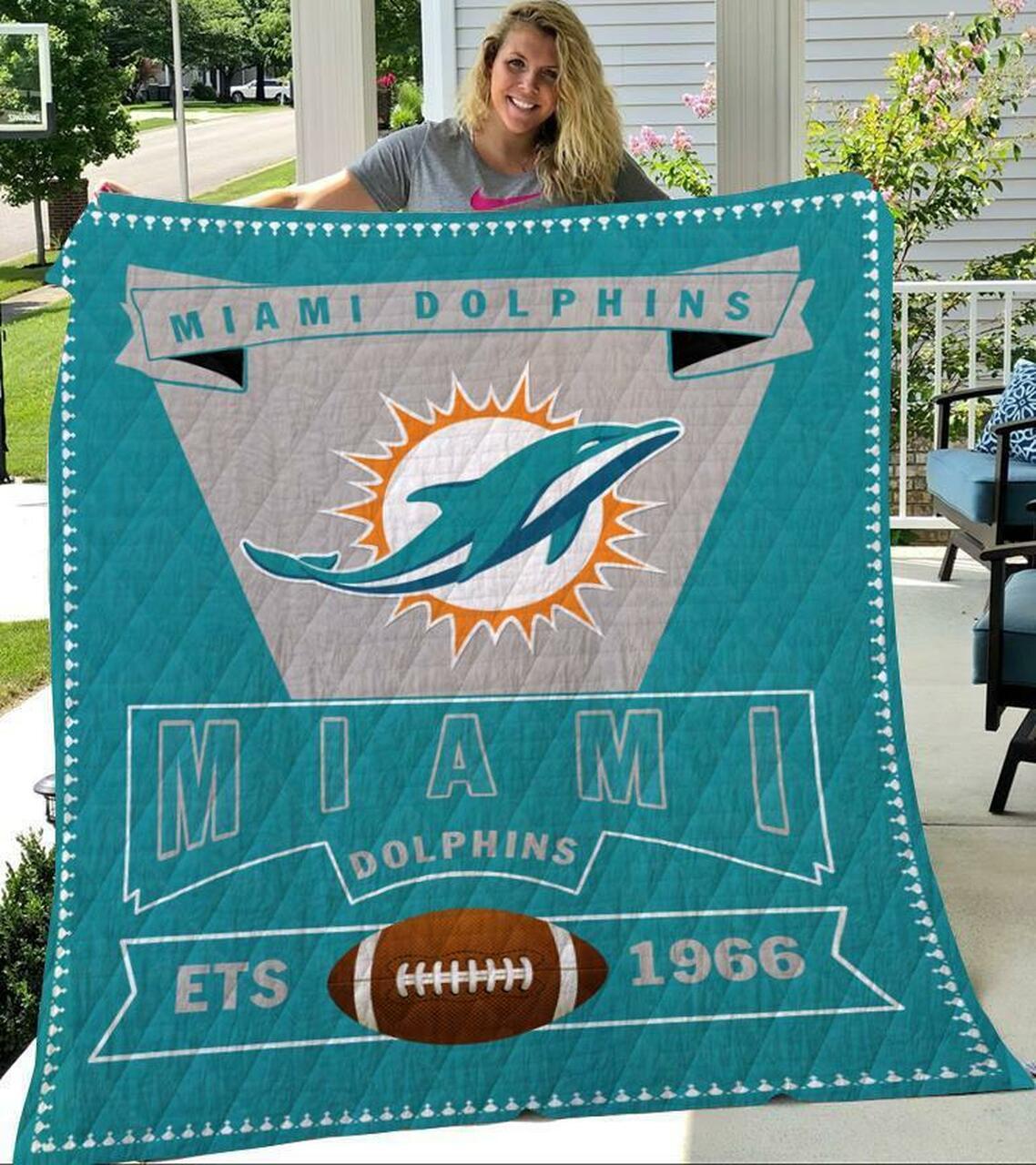 Md Logo Premium Quilt and Home Decor
