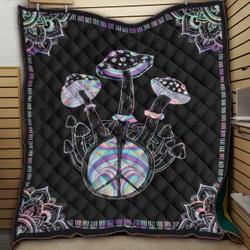 Mushroom Hologramn CC7 NTTH011298 3D Customized Quilt and Home Decor