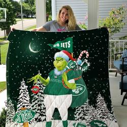 New York Jets Grinch Santa Quilt Blanket and Home Decor