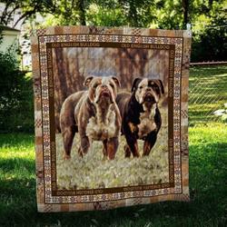 Olde English Bulldogge Hur Quilt Bevrko and Home Decor