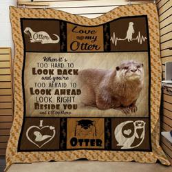 Otter Quilt Tdhon and Home Decor